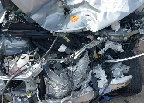 2025 Toyota Sienna Platinum from USA, damaged, VIN 5TDERKEC7SS246229